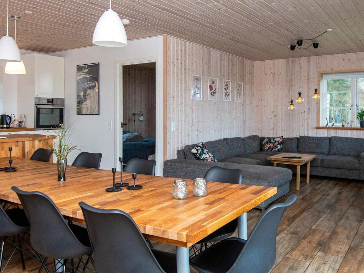 10 Person Holiday Home In Glesborg Exteriér fotografie